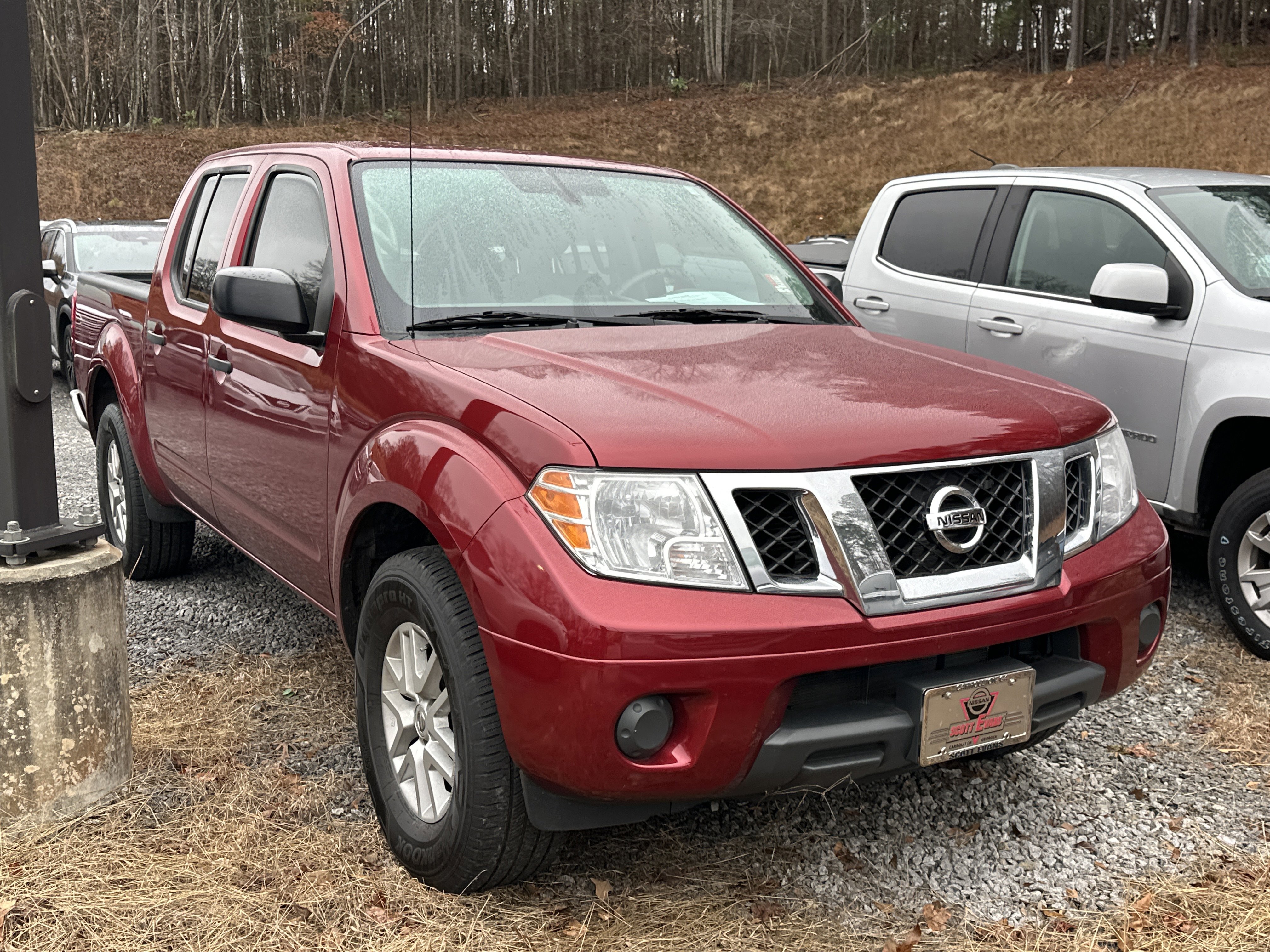 2021 Nissan Frontier SV's photo