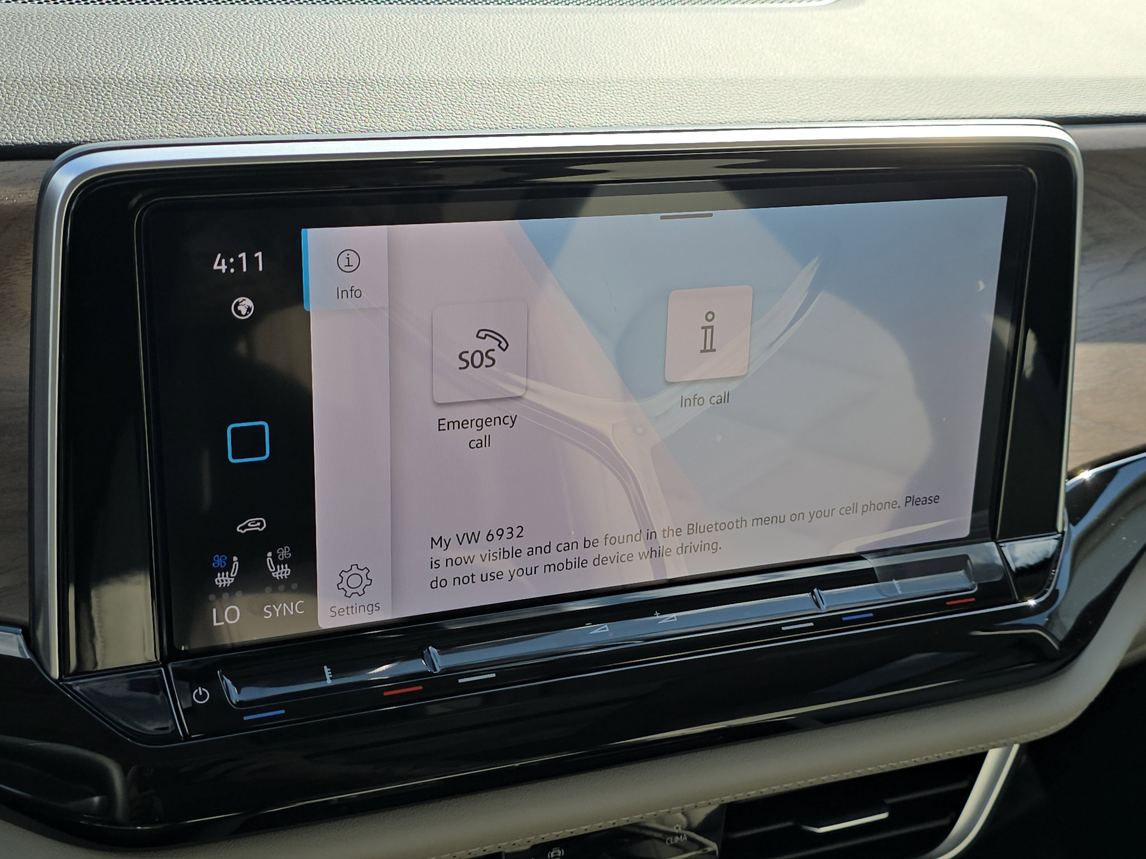 2026 Volkswagen Atlas SE Technology photo 8