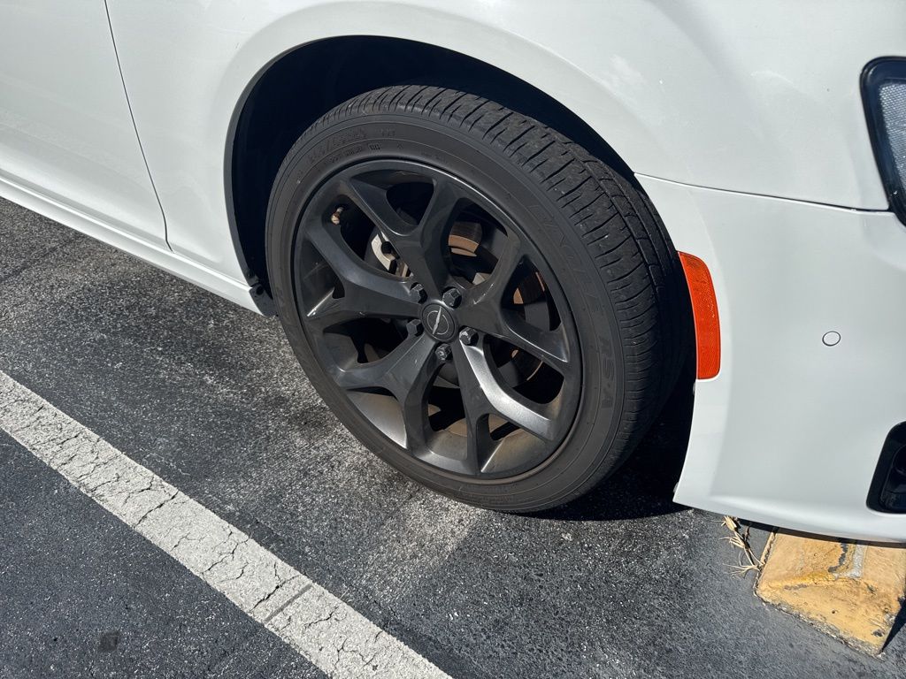 2021 Chrysler 300 S photo 3
