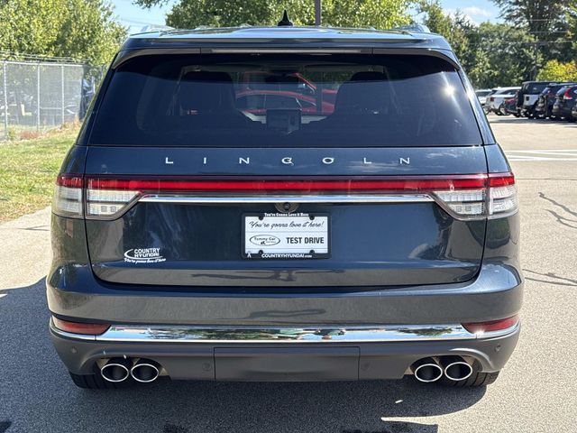 2022 Lincoln Aviator Reserve photo 3