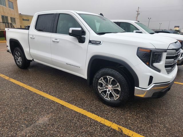 2026 GMC Sierra 1500 SLE's photo