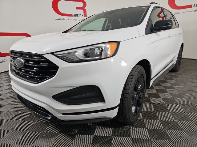 2024 Ford Edge SE photo 3
