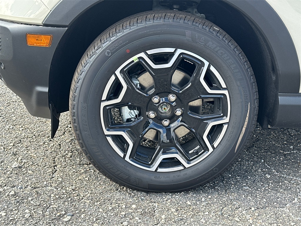 2025 Ford Bronco Sport Outer Banks photo 10