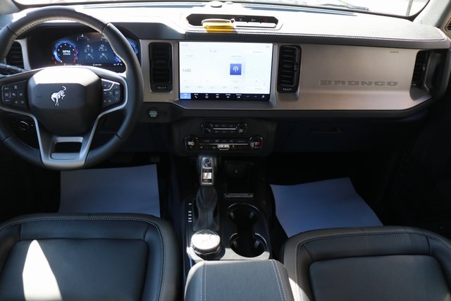 2025 Ford Bronco Outer Banks photo 11
