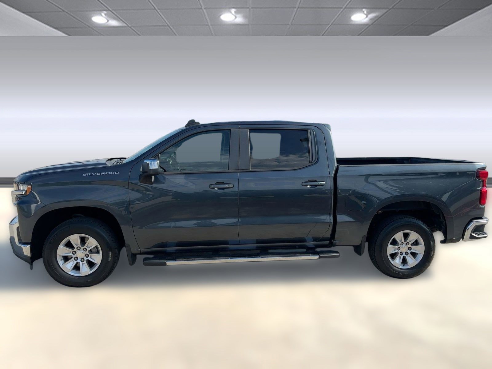 2019 Chevrolet Silverado 1500 LT photo 2