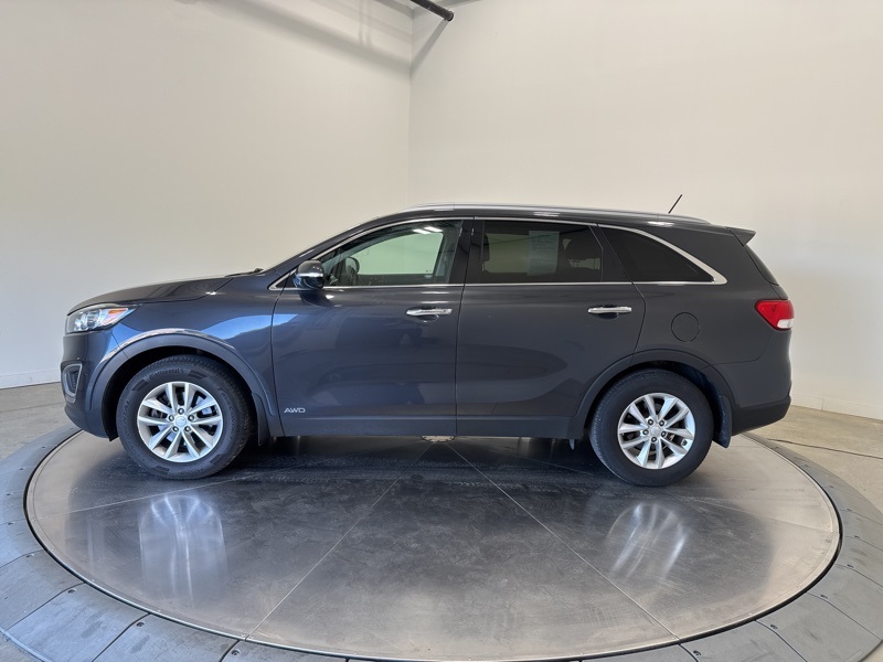 2017 Kia Sorento LX photo 4