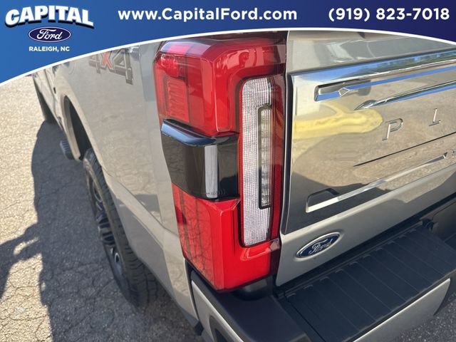 2023 Ford F-250 photo 15