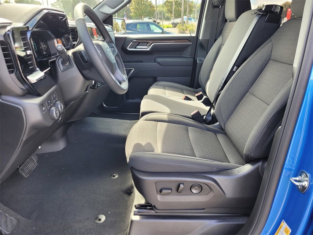 2026 Chevrolet Silverado 1500 RST photo 11