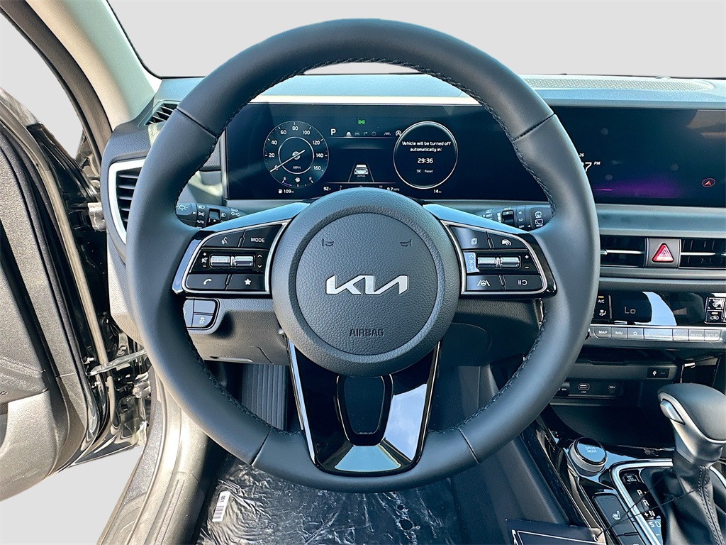 2026 Kia Seltos EX photo 11