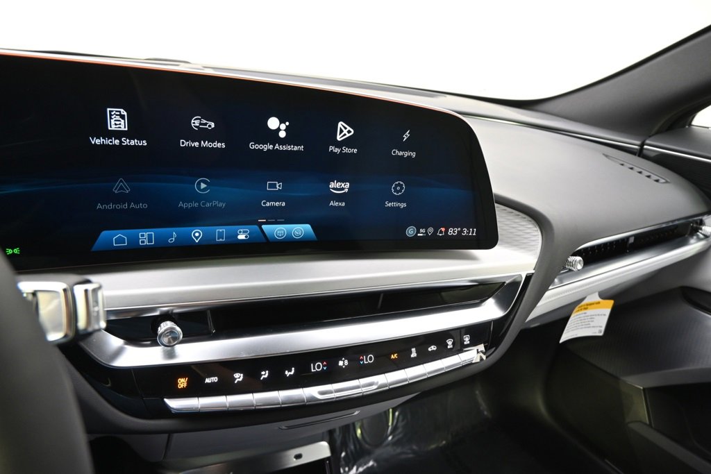2025 Cadillac Lyriq Luxury photo 20