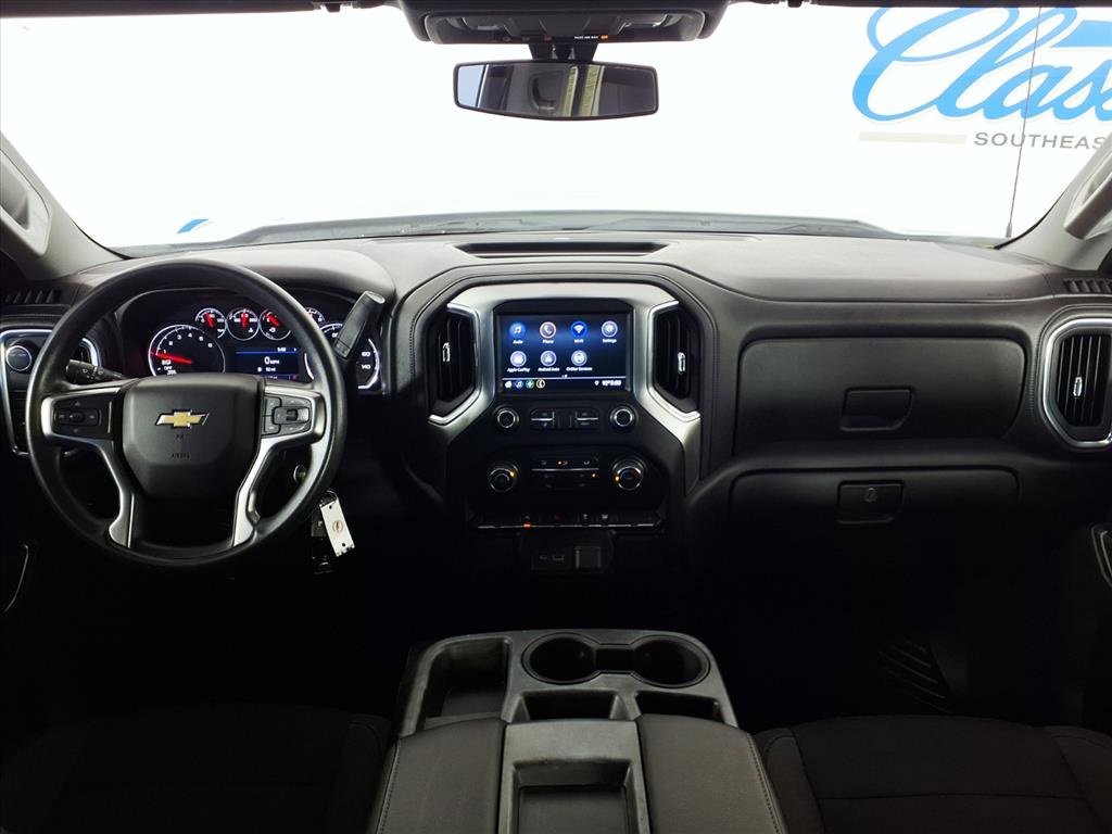 2020 Chevrolet Silverado 1500 LT photo 3