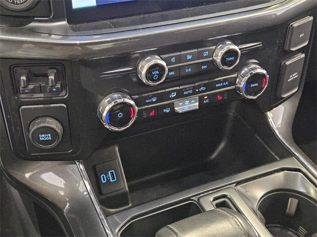 2023 Ford F-150 XLT photo 18