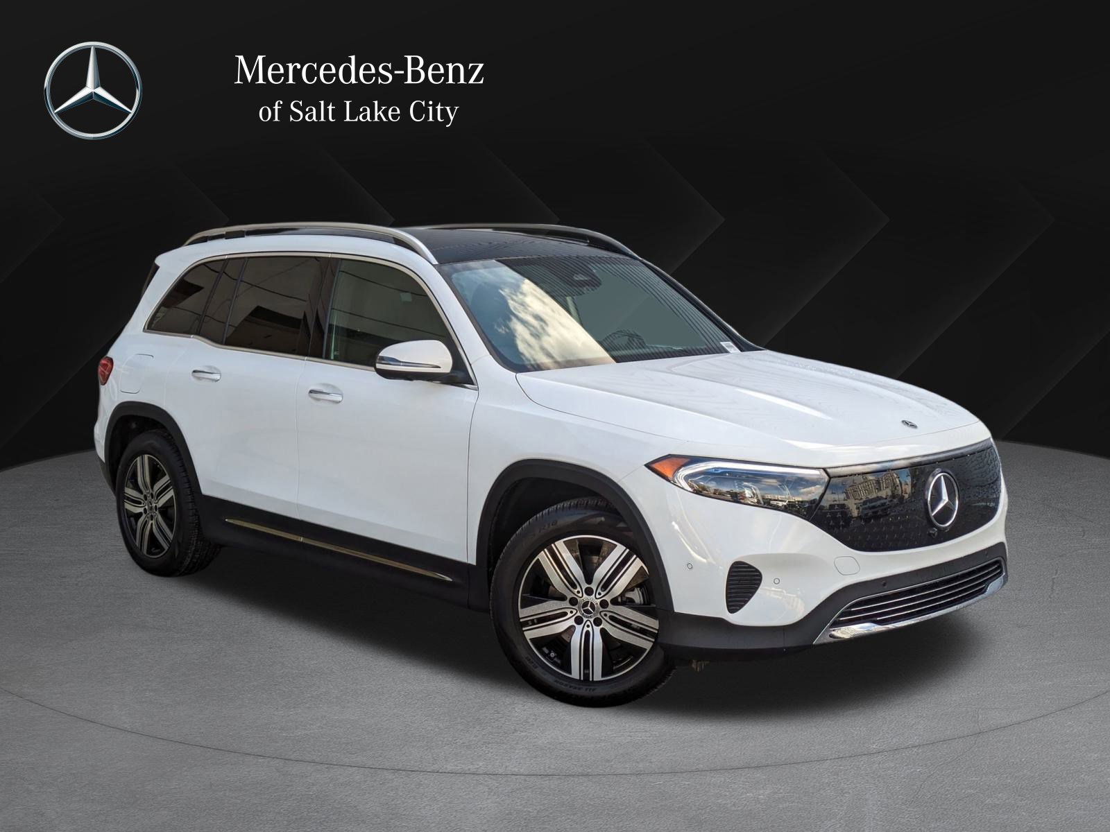 2025 Mercedes-Benz EQB Base's photo