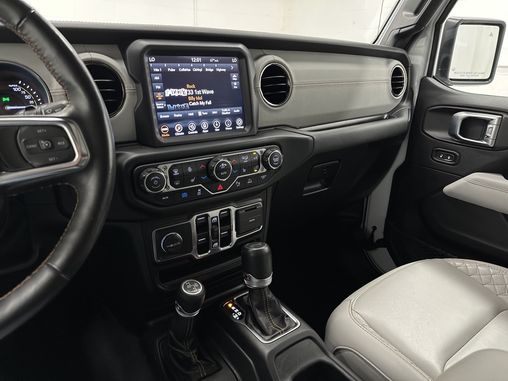 2022 Jeep Wrangler Unlimited Sahara High Altitude 4xe photo 28