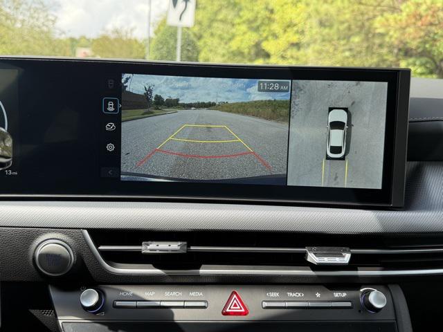 2025 Hyundai Sonata Hybrid Limited photo 16