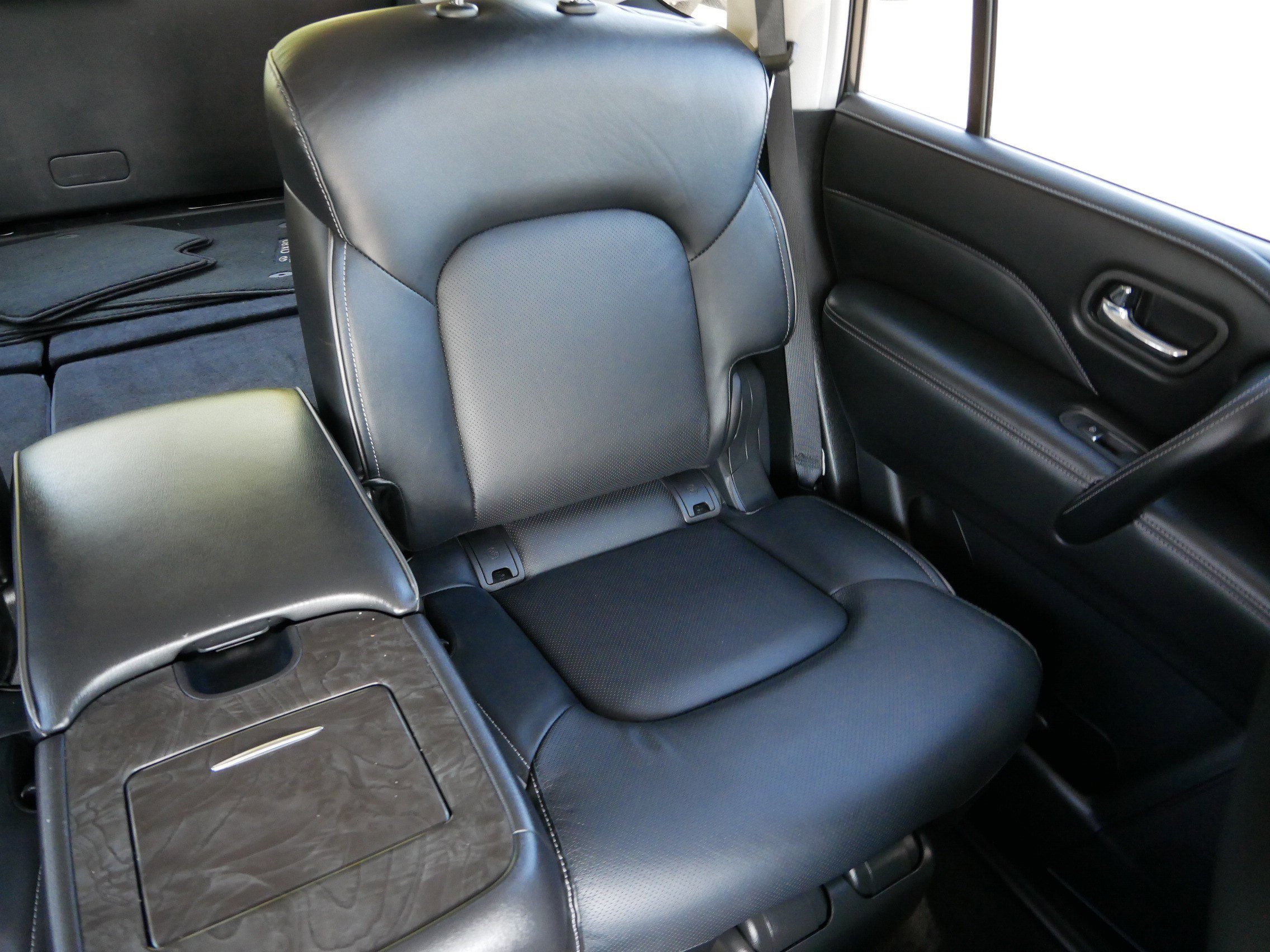 2024 Infiniti QX80 Luxe photo 14
