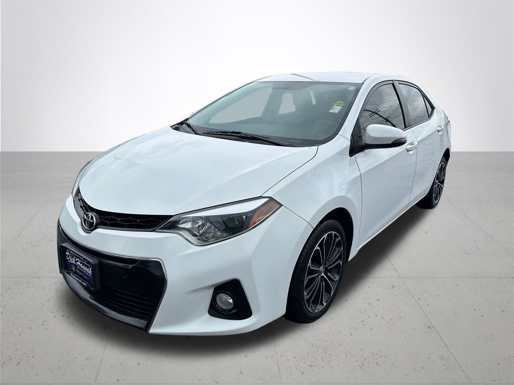 2016 Toyota Corolla Plus photo 2