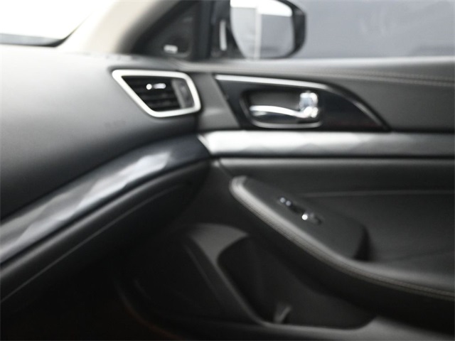 2021 Nissan Maxima Platinum photo 14