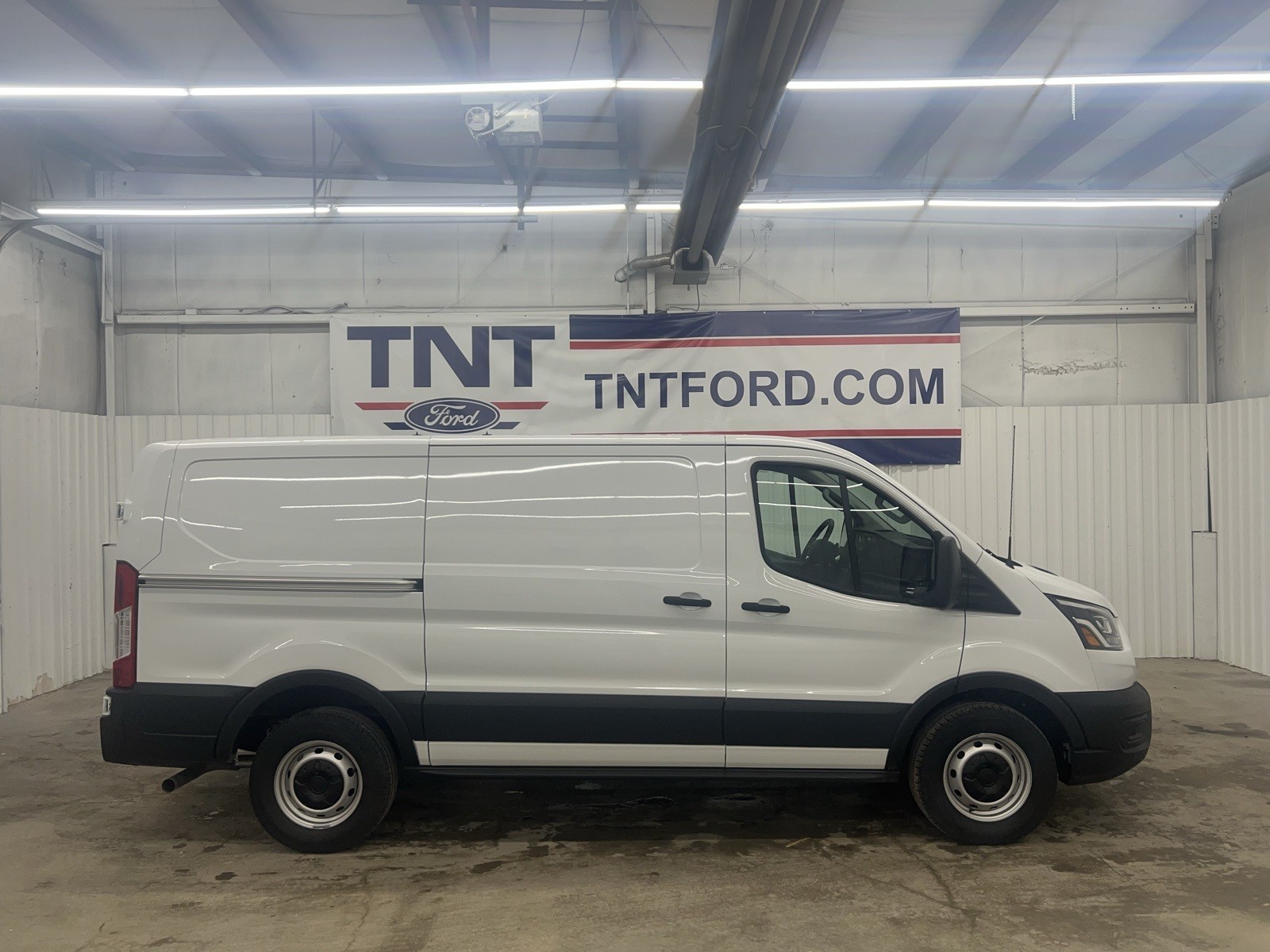 2025 Ford Transit Cargo Van photo 2