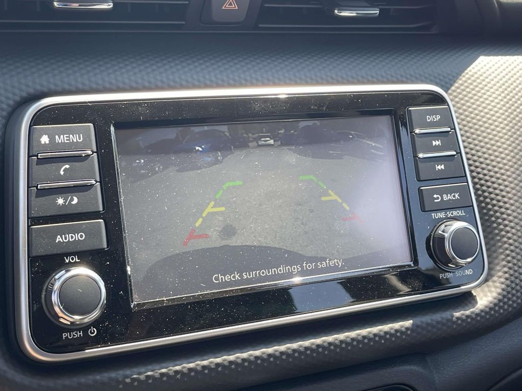 2025 Nissan Kicks Play S photo 27