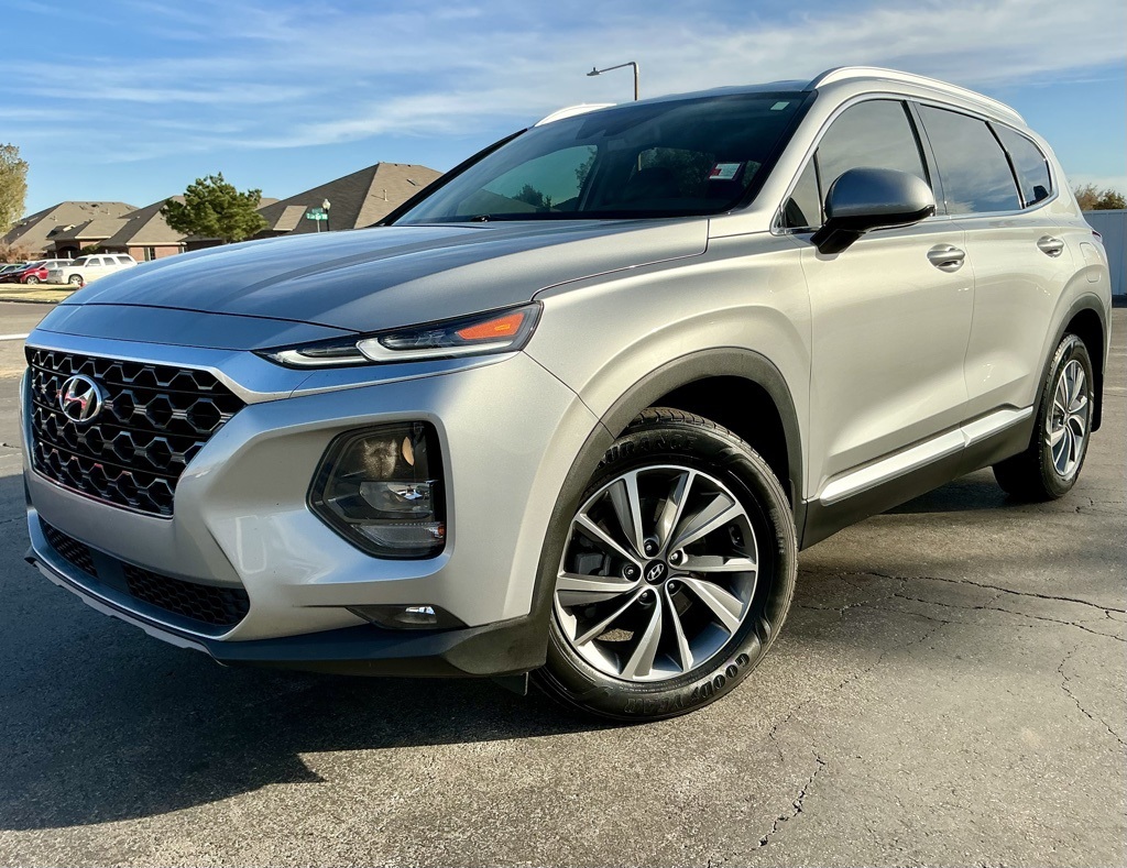 2020 Hyundai Santa Fe SEL photo 3