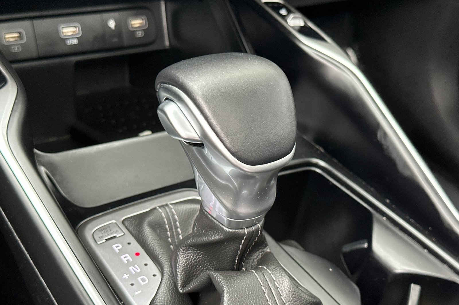 2023 Kia Sorento S photo 23