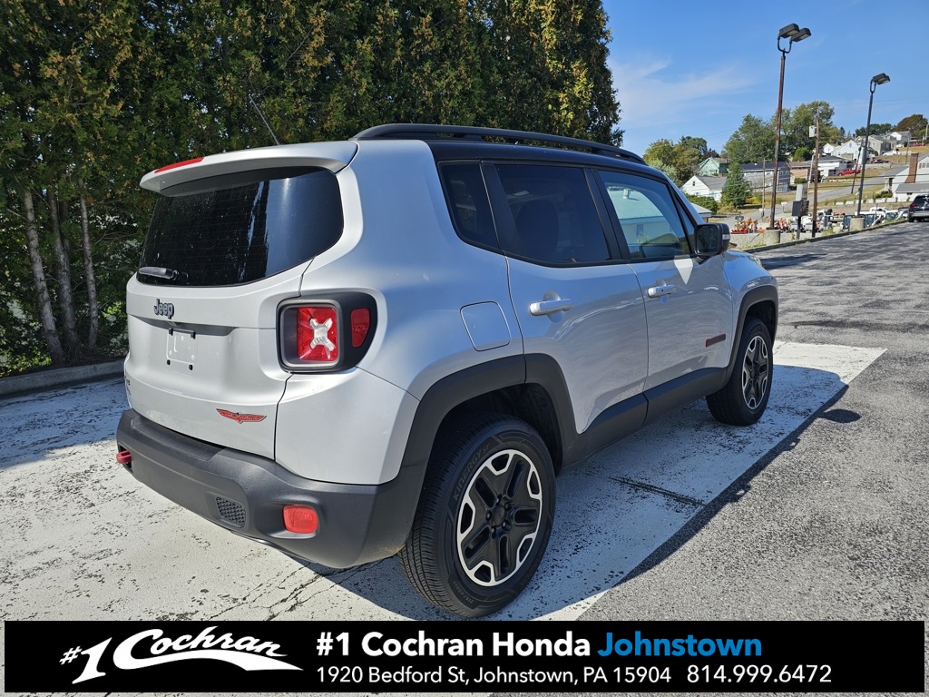 2016 Jeep Renegade Trailhawk photo 7