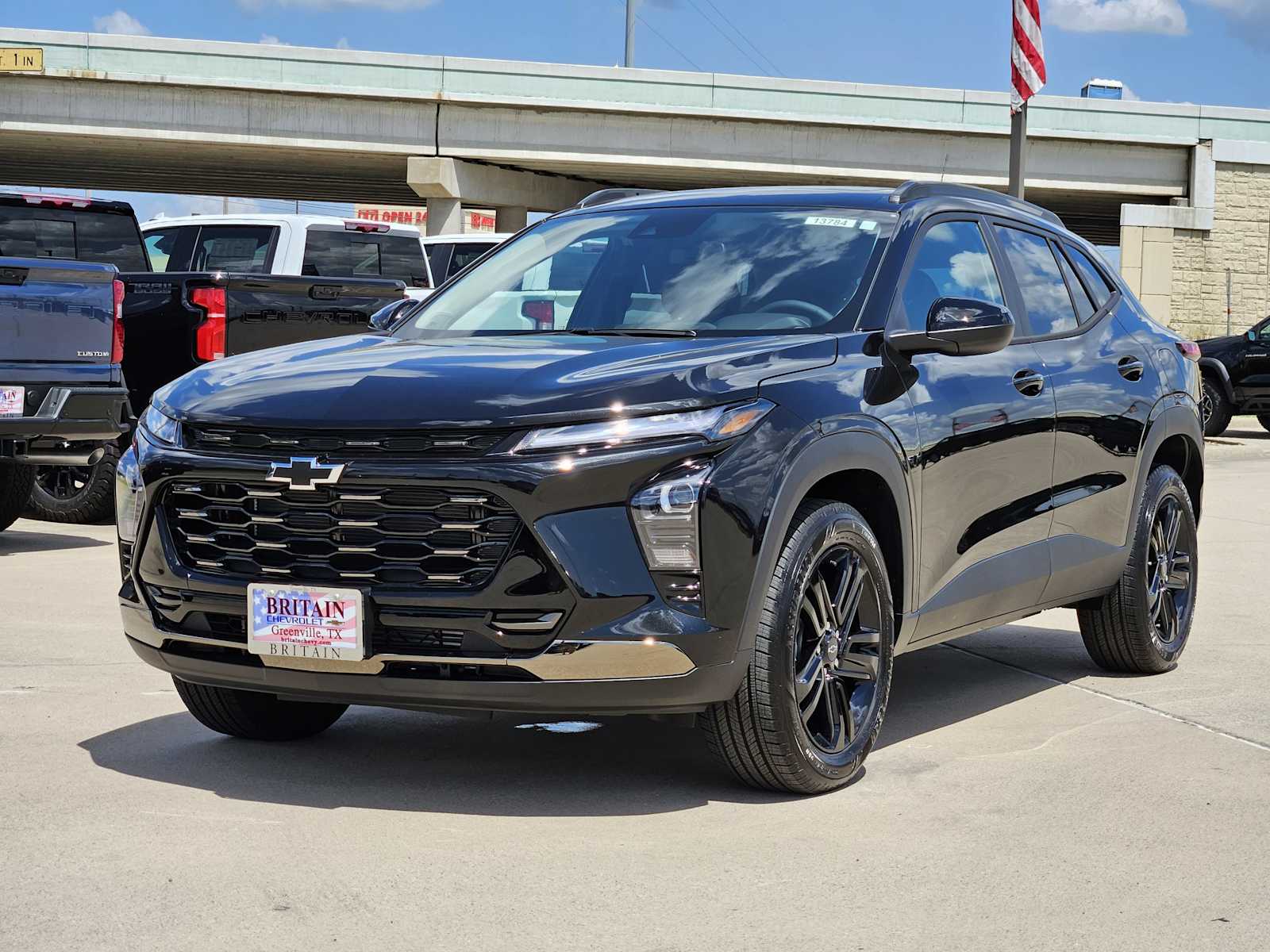 2025 Chevrolet Trax ACTIV photo 2