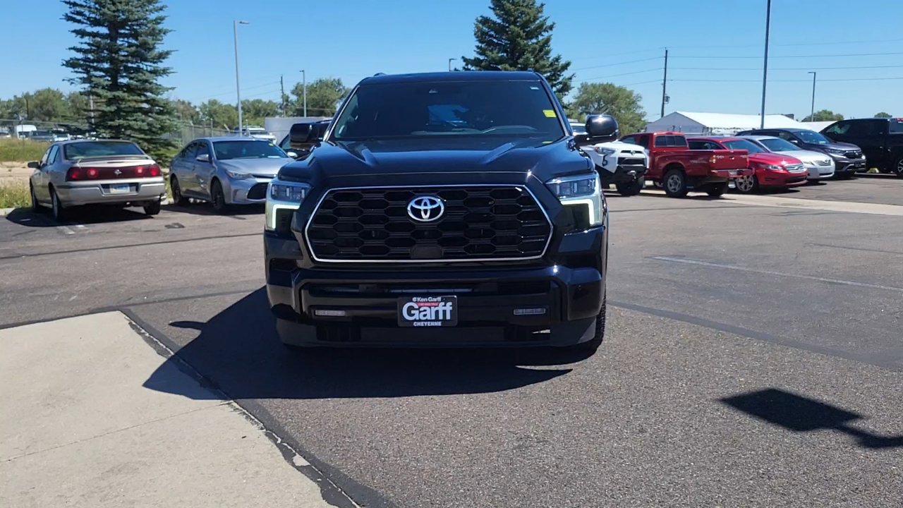 2023 Toyota Sequoia Platinum photo 5