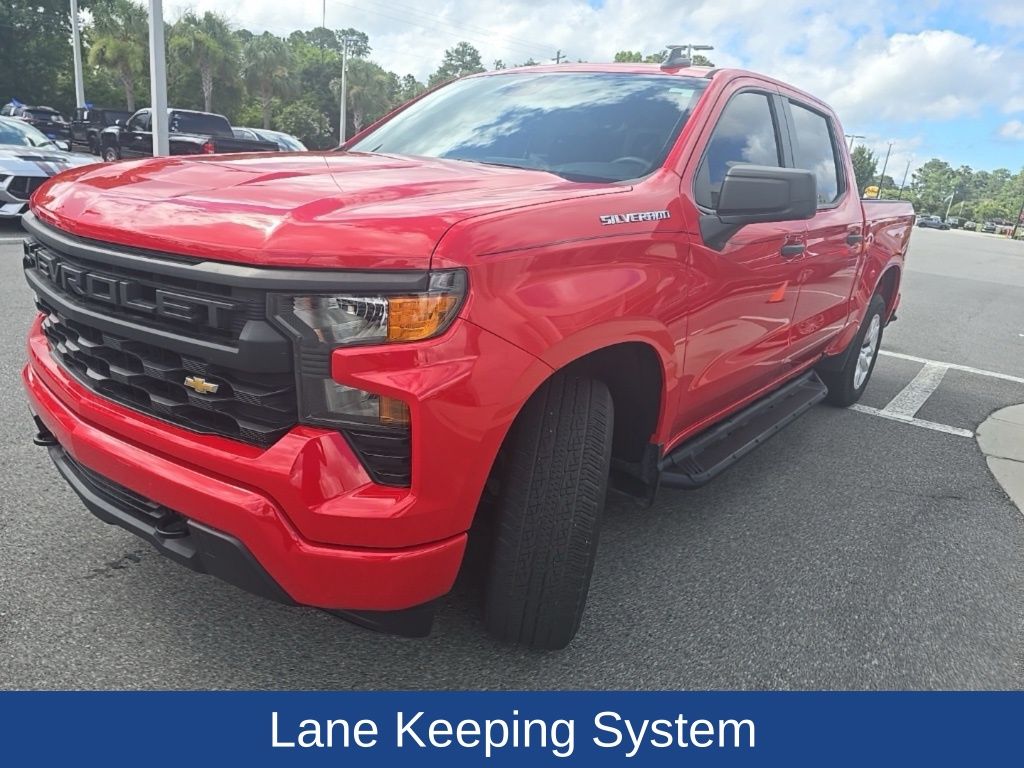2022 Chevrolet Silverado 1500 Custom photo 3