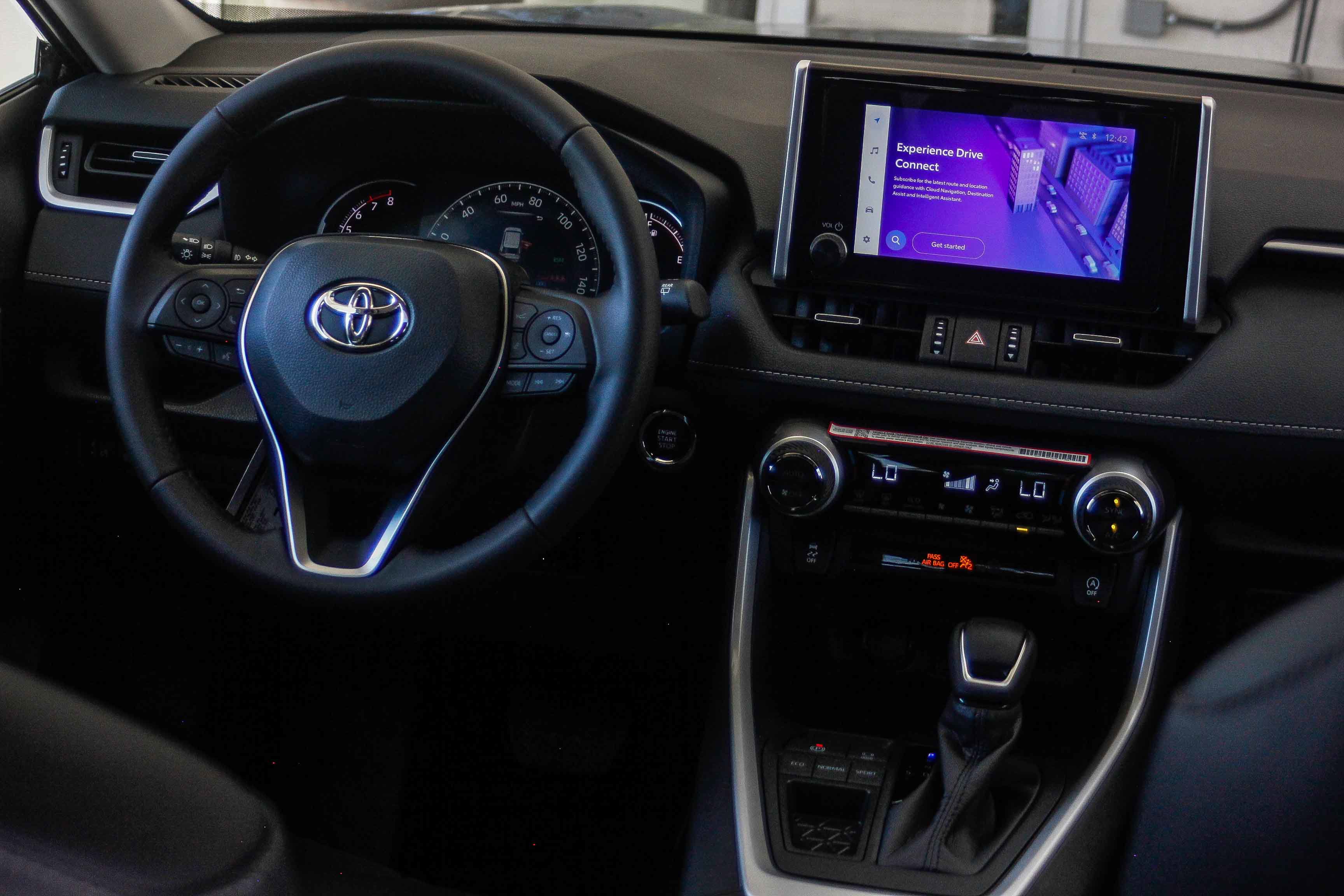 2025 Toyota RAV4 XLE Premium photo 12