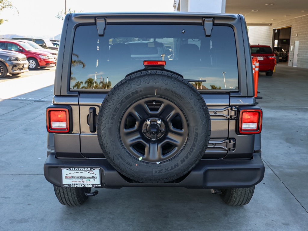 New 2026 Granite Crystal Metallic Clear-Coat Exterior Paint Jeep Sport image 4