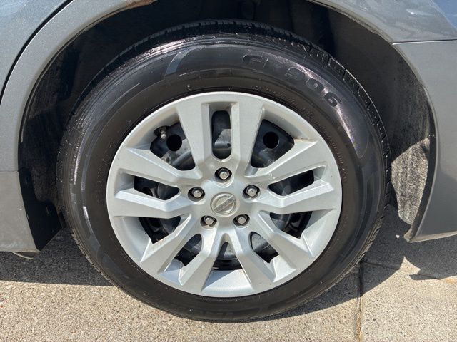 2017 Nissan Altima 2.5 S photo 12