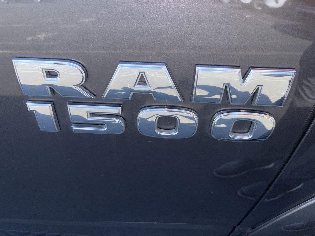 2015 Ram 1500 Laramie photo 11
