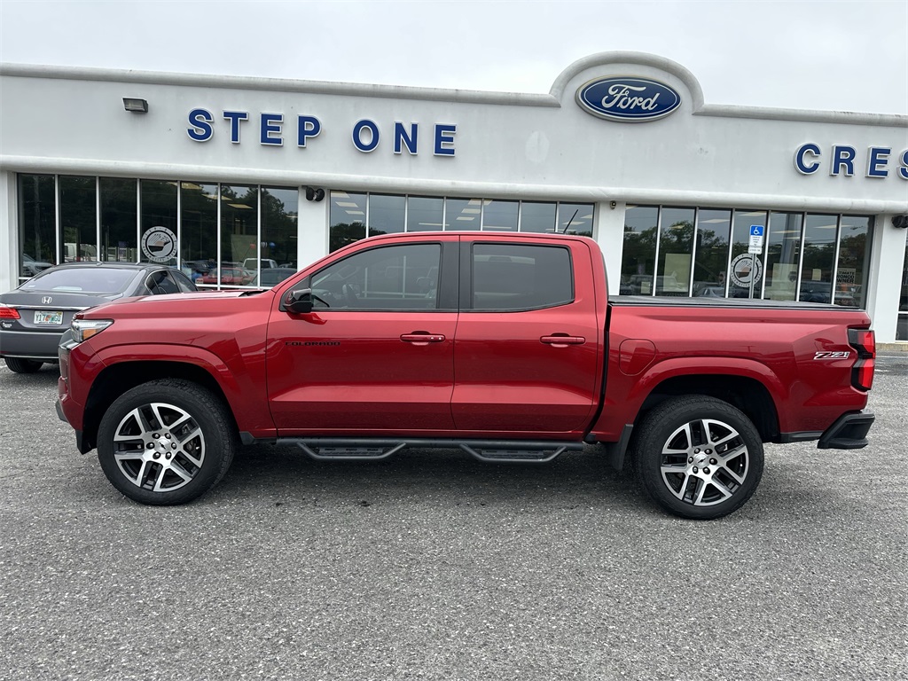 2023 Chevrolet Colorado Z71 photo 5
