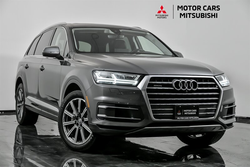 2019 Audi Q7 Premium Plus's photo