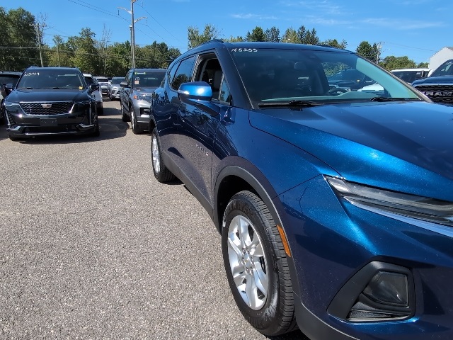 2022 Chevrolet Blazer 2LT photo 2