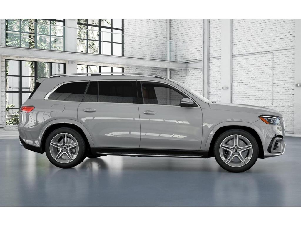 2025 Mercedes Benz GLS 450 4MATIC photo 14