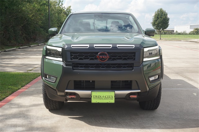 2026 Nissan Frontier PRO-X photo 2