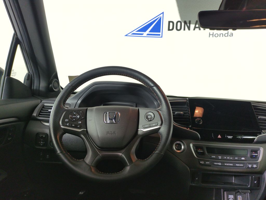 2022 Honda Pilot TrailSport photo 12