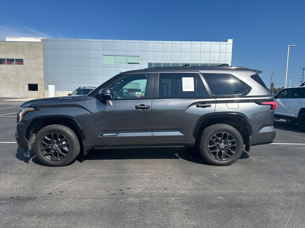 2024 Toyota Sequoia Platinum photo 2