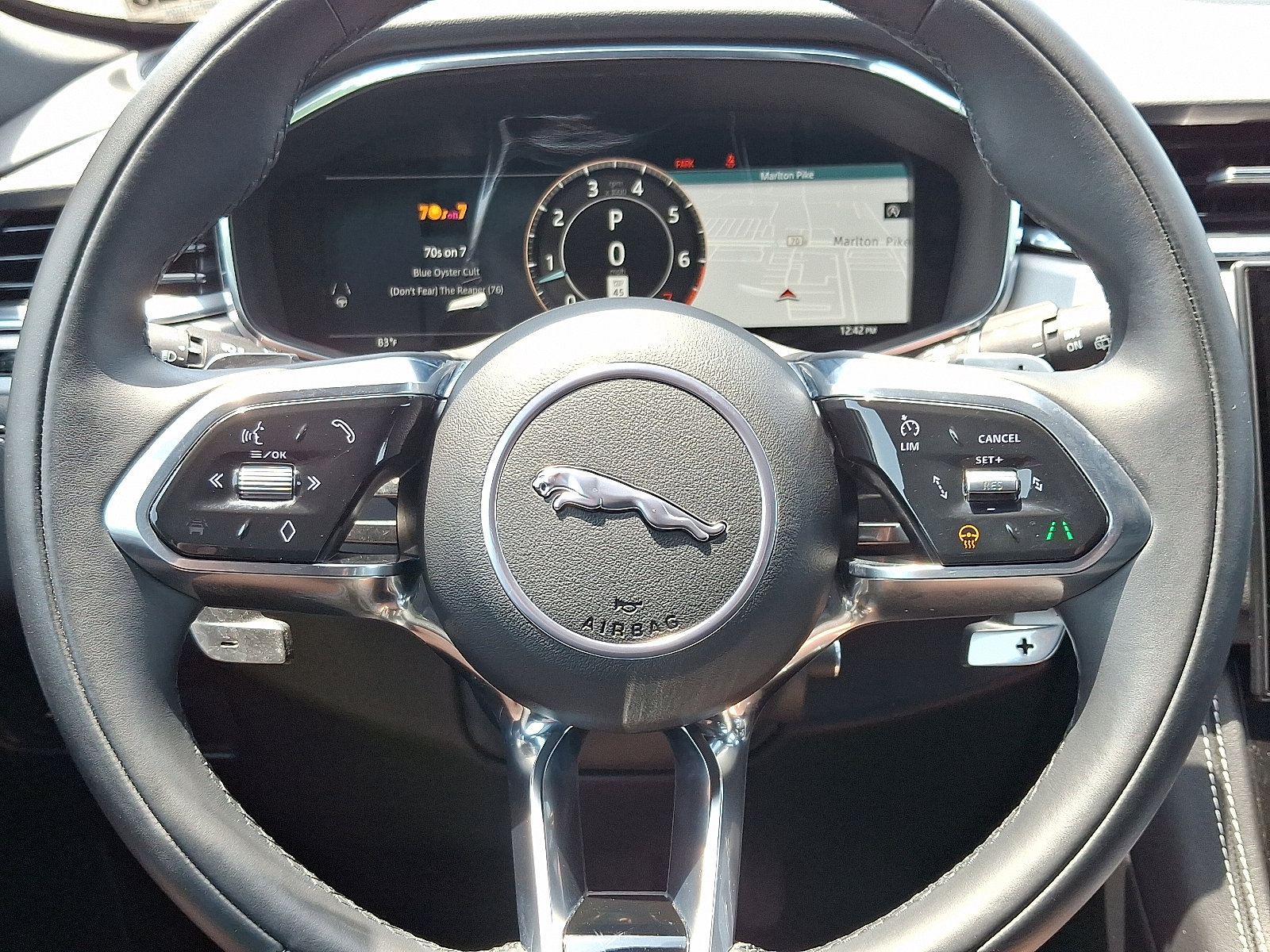 2024 Jaguar F-PACE P250 R-Dynamic S photo 32