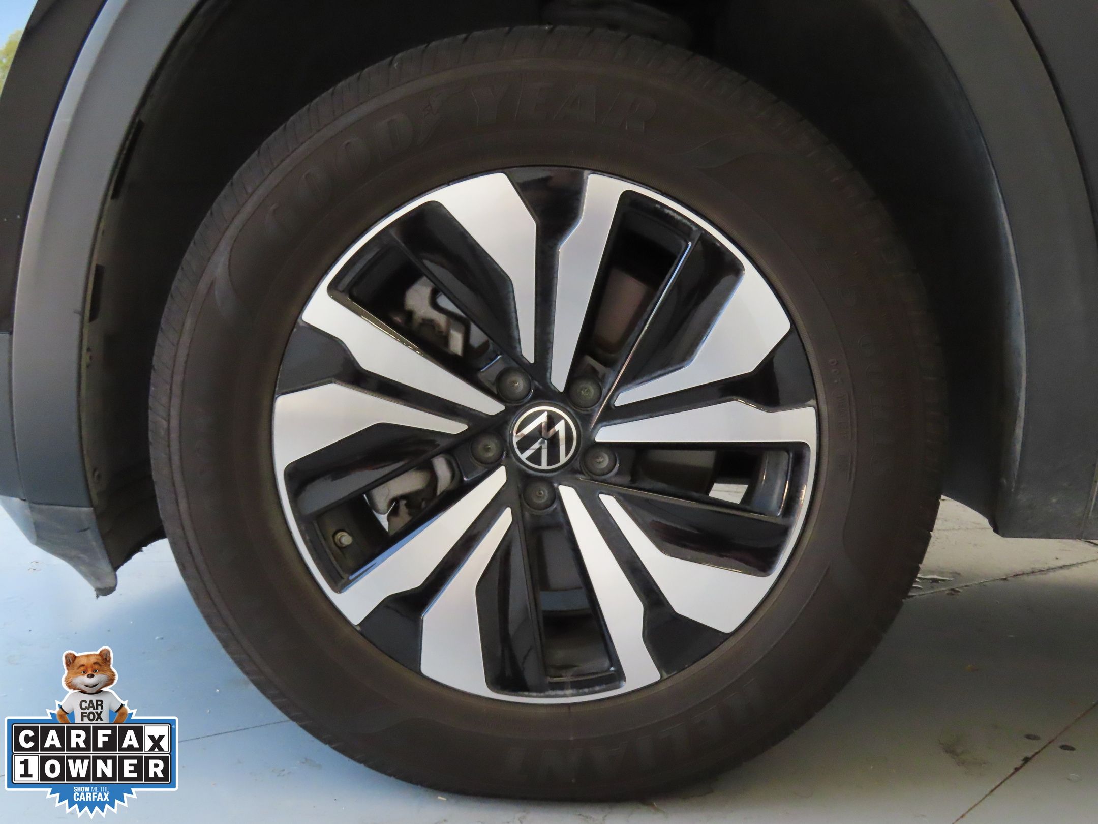 2024 Volkswagen Atlas Cross Sport SE photo 22