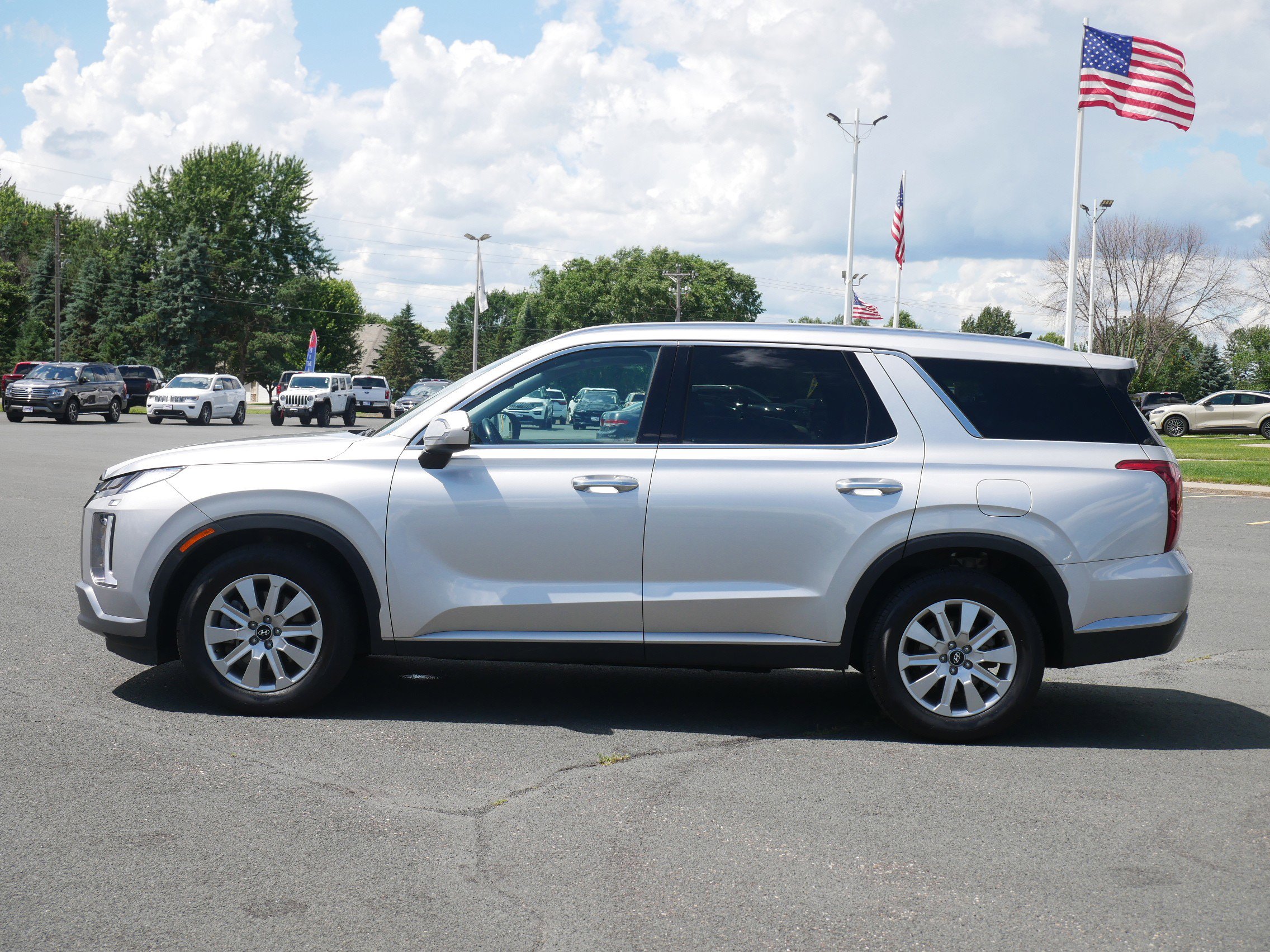 Certified 2024 Hyundai Palisade SEL with VIN KM8R2DGE7RU669801 for sale in Hastings, Minnesota