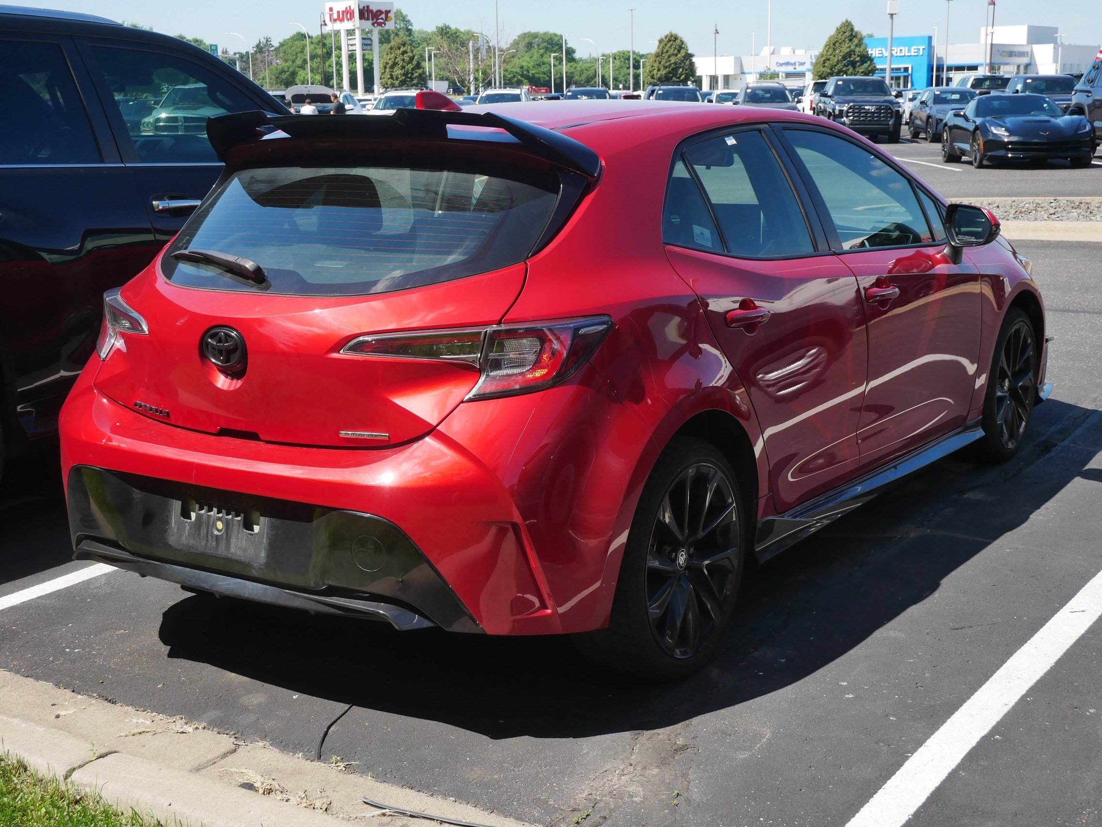 Used 2021 Toyota Corolla Hatchback SE with VIN JTND4MBE5M3109687 for sale in Brooklyn Center, Minnesota