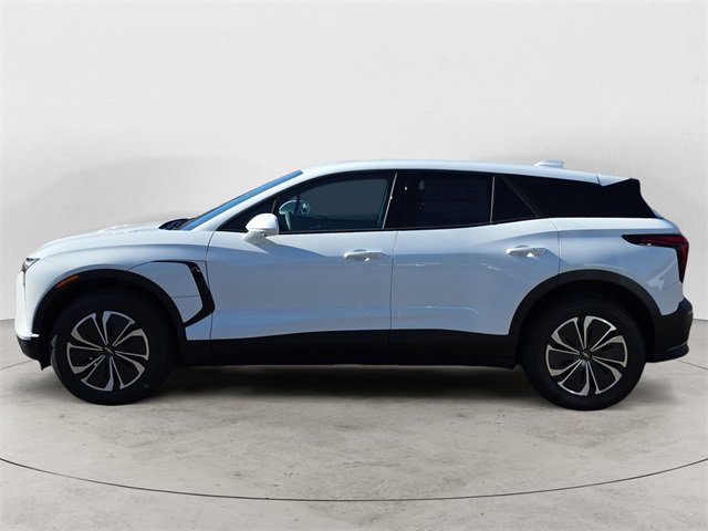 2026 Chevrolet Blazer EV photo 2