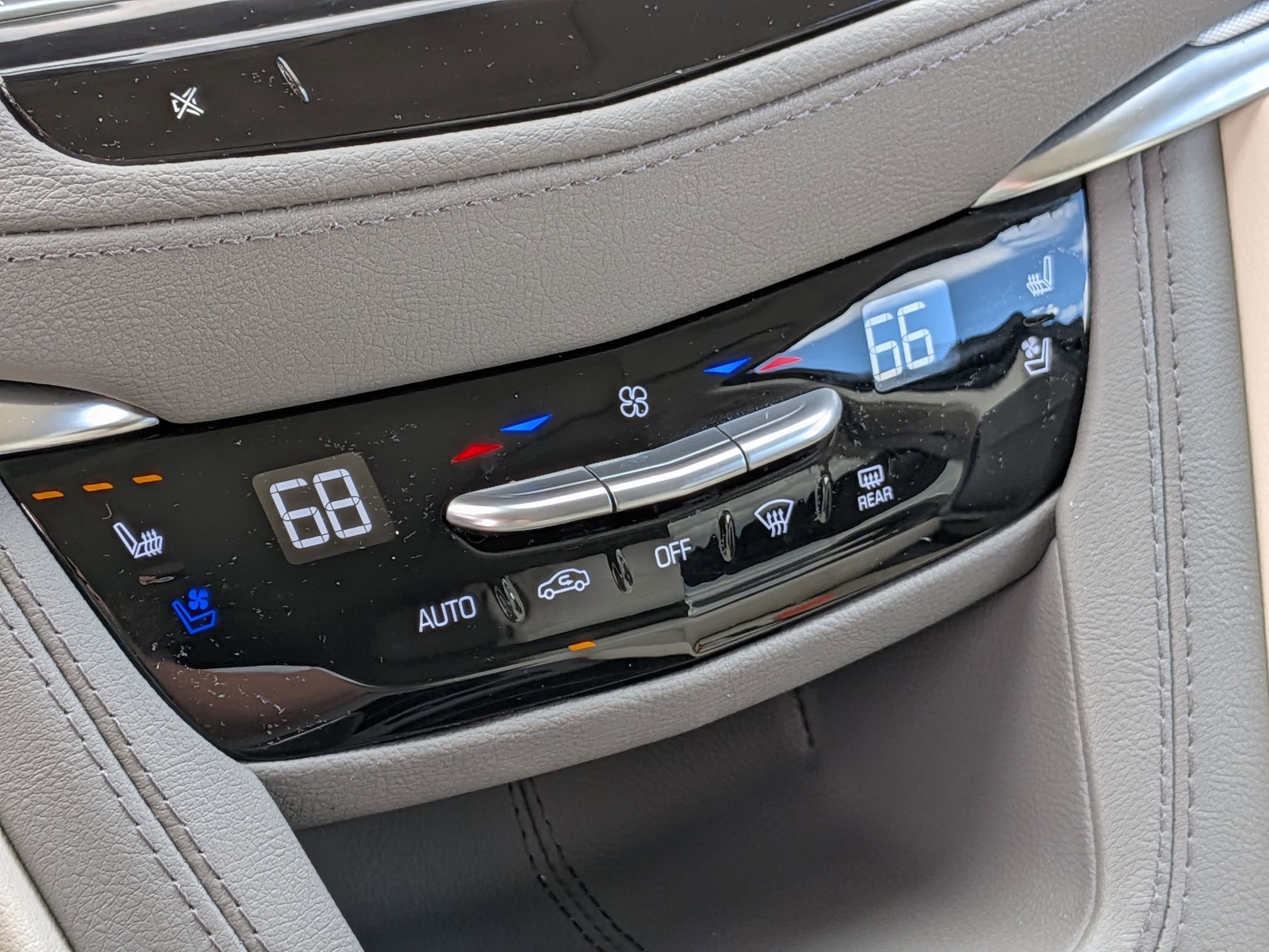 2025 Cadillac XT5 Premium Luxury photo 24