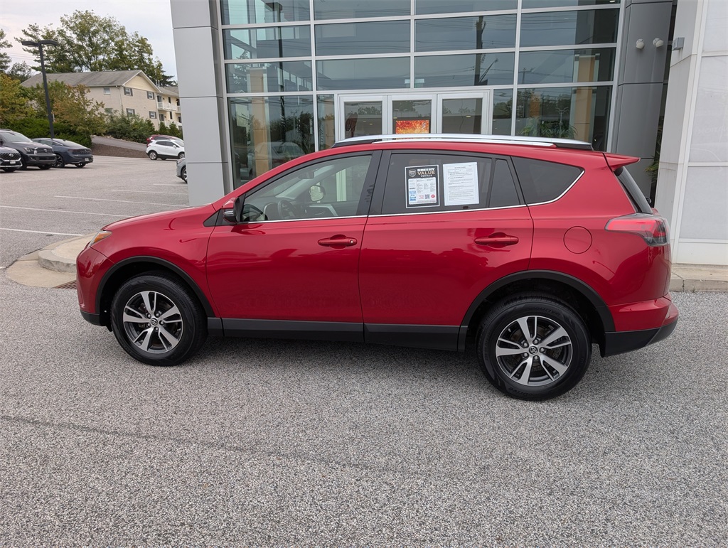 2016 Toyota RAV4 XLE photo 23