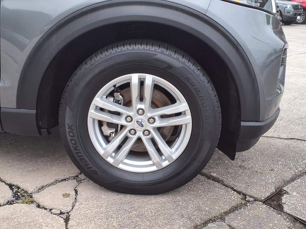 2024 Ford Explorer XLT photo 4