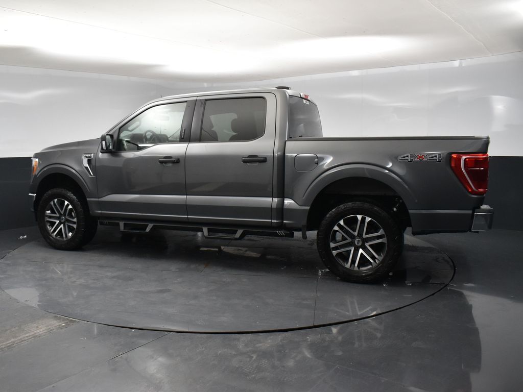 2021 Ford F-150 XLT photo 4